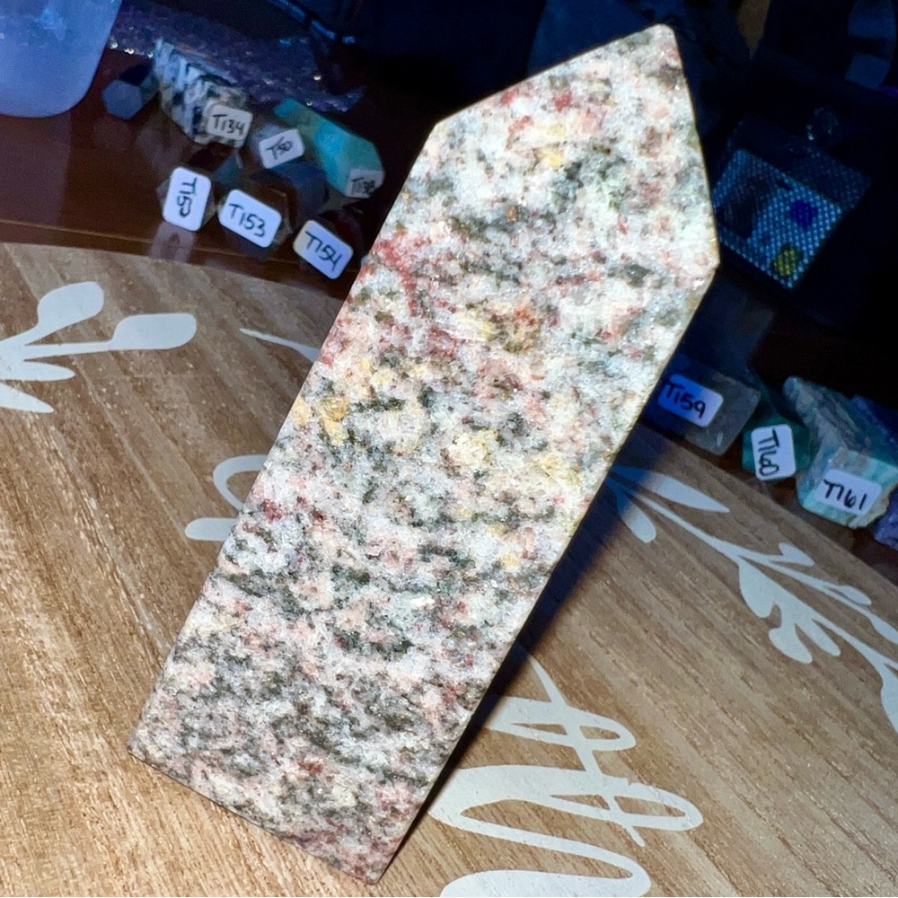 Plum Blossom Crystal Tower (T163)